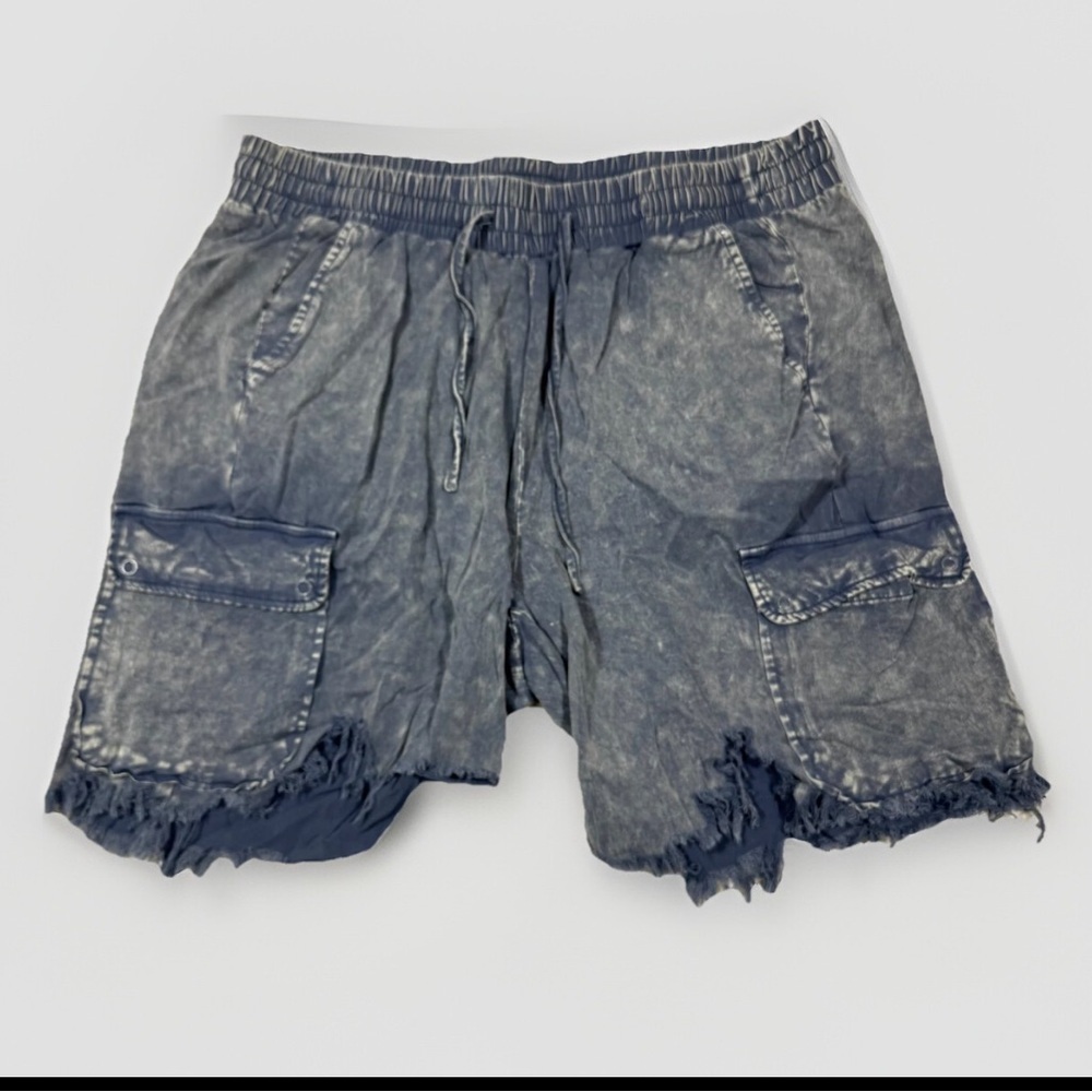 Torrid Blue Rayon Elastic Waist Chambray Cargo Shorts Size 0 (XL) Comfy